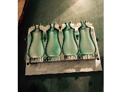 吹瓶模具厂表明吹瓶模具发展形势及优势